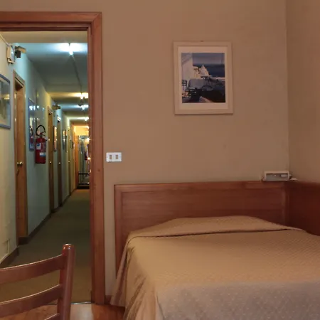 Hotel Hotel La Corte Porta Nuova 3*